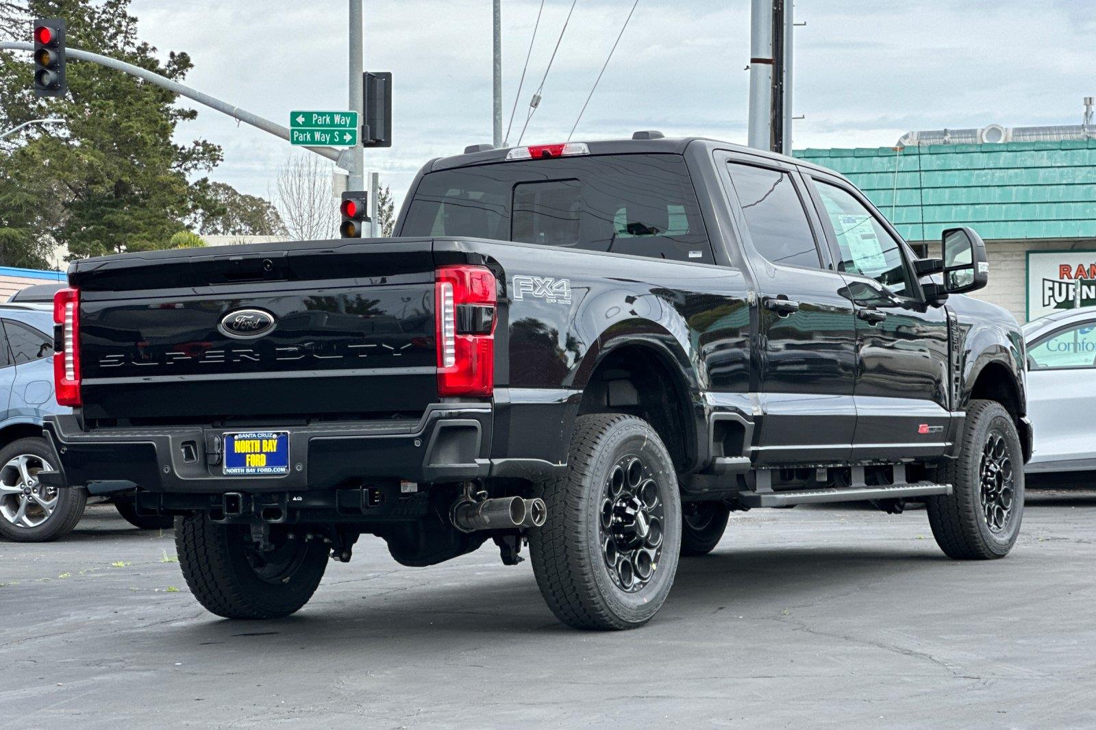 2024 Ford F-250 Lariat photo 3