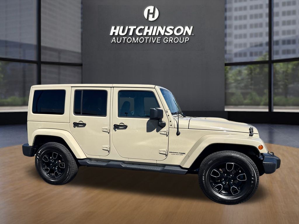 2018 Jeep Wrangler Unlimited Altitude photo 2