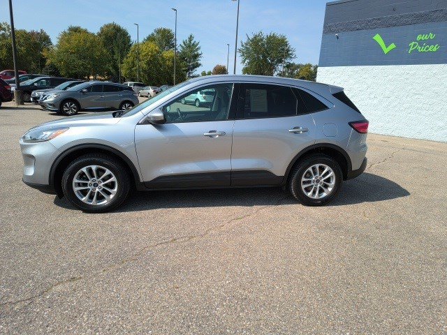 2021 Ford Escape SE Hybrid photo 2