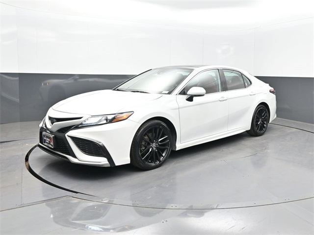 2023 Toyota Camry XSE's photo
