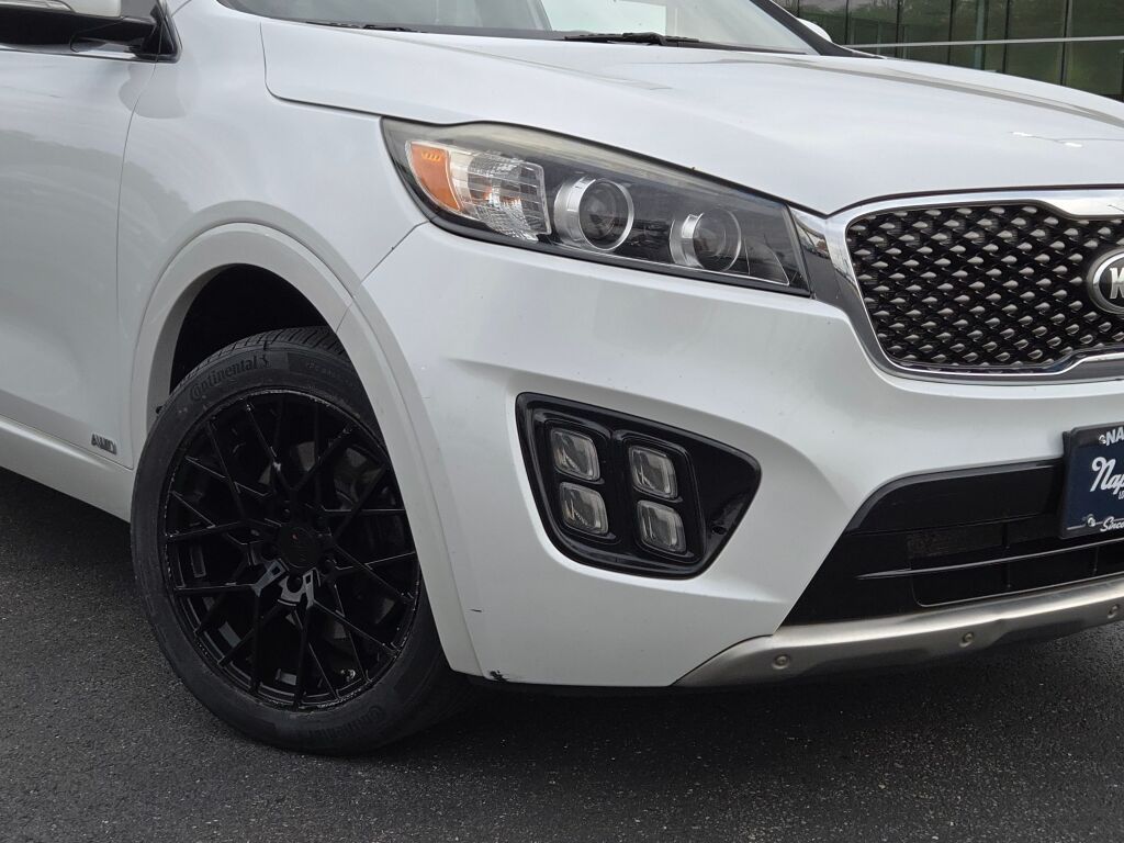 2016 Kia Sorento SX Limited photo 2