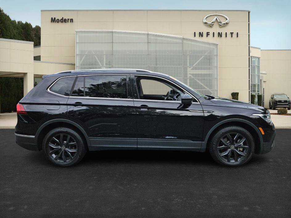 2024 Volkswagen Tiguan SE Wolfsburg Edition photo 3
