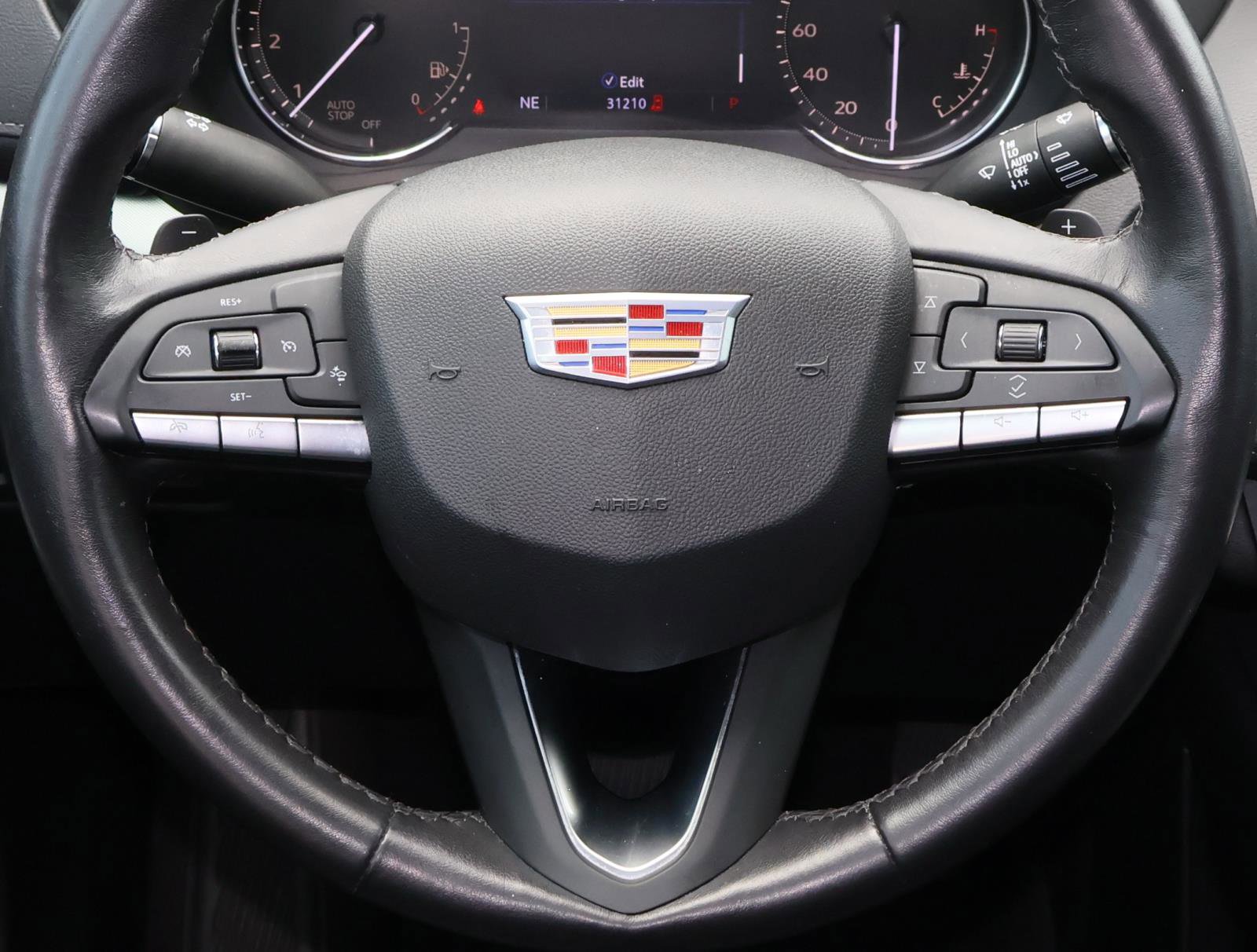 2022 Cadillac XT4 Premium Luxury photo 12