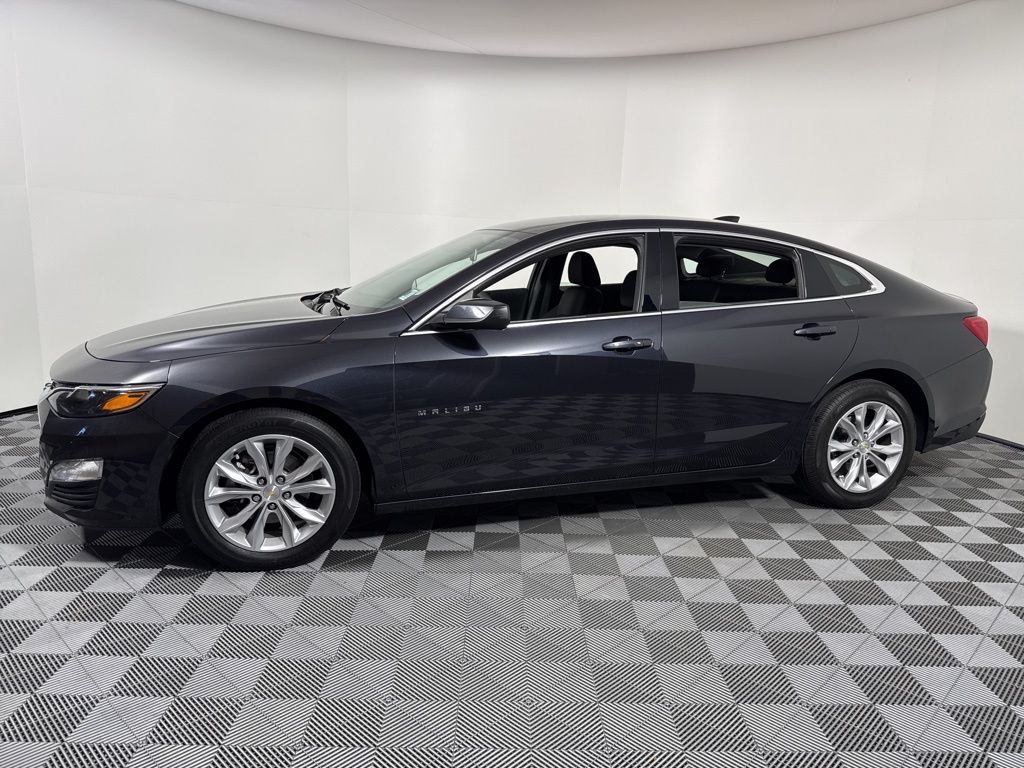 2023 Chevrolet Malibu 1LT photo 3