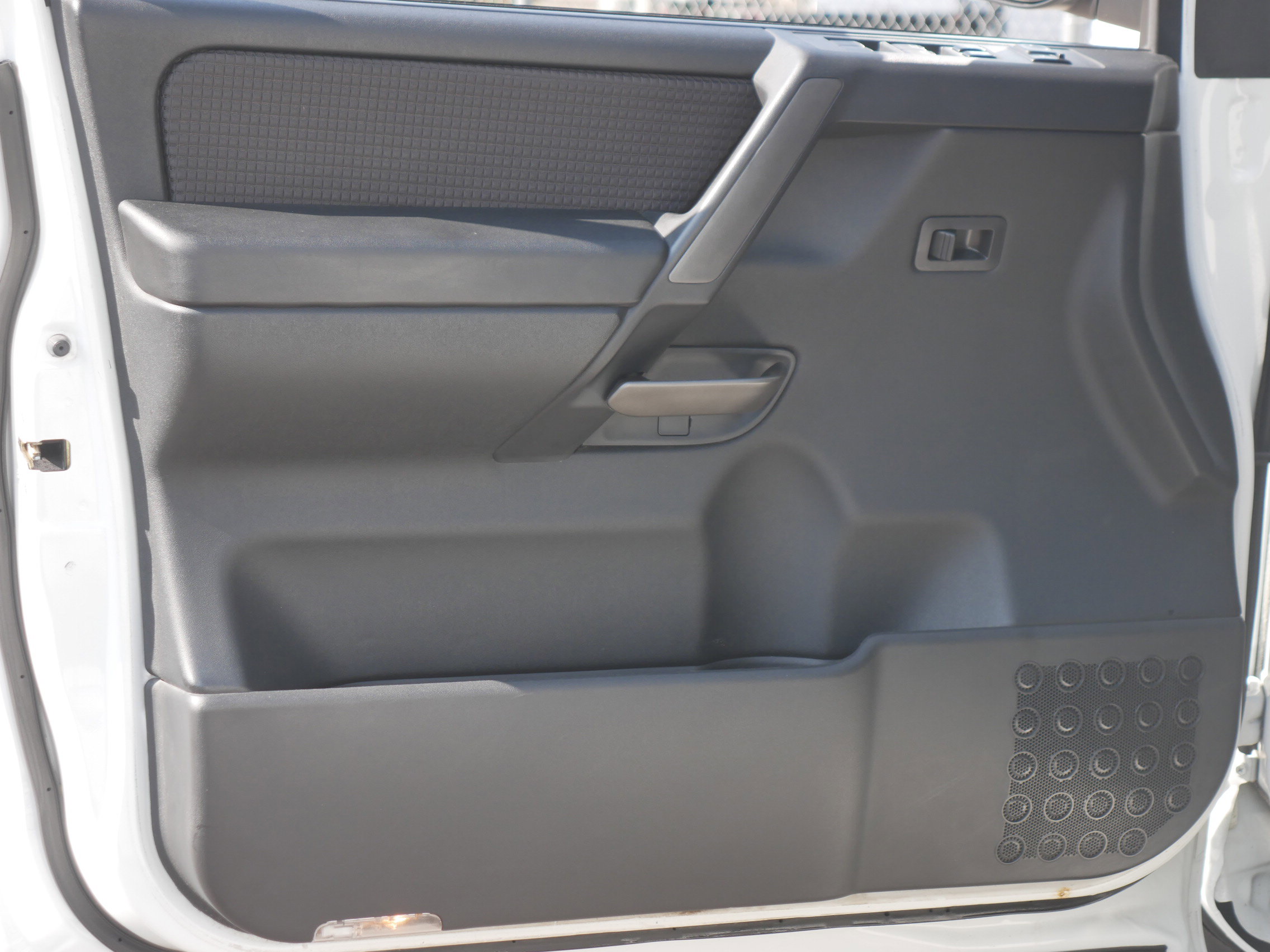 2013 Nissan Titan PRO-4X photo 34