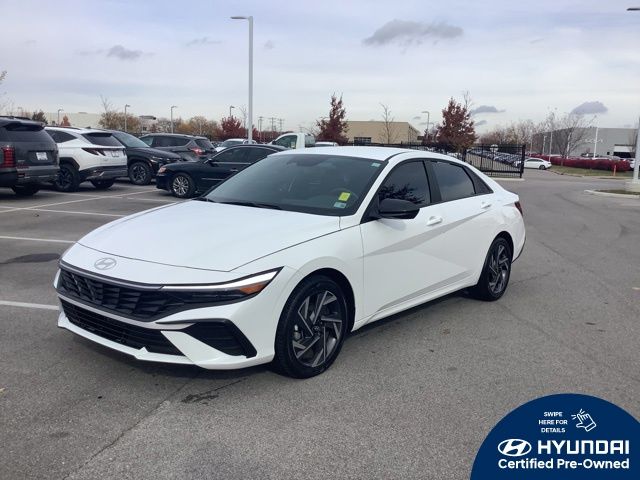 2025 Hyundai Elantra Blue's photo