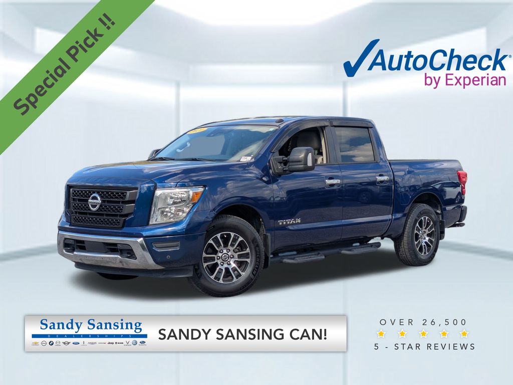 2021 Nissan Titan SV's photo