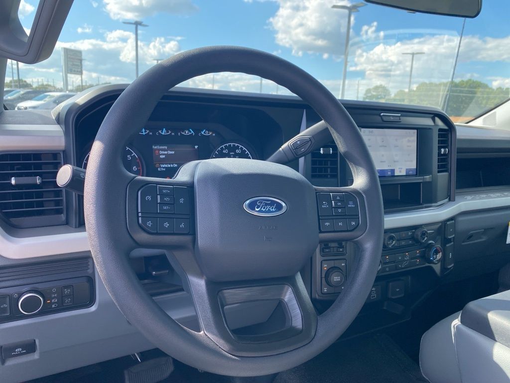 2025 Ford F-250 XL photo 14