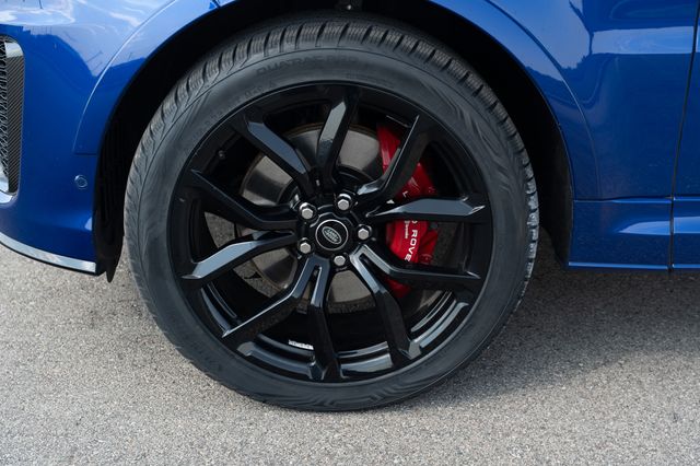 2022 Land Rover Range Rover Sport SVR photo 9