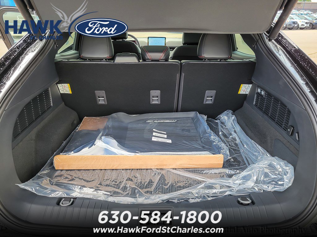 2025 FORD MUSTANG MACH-E - Image 17