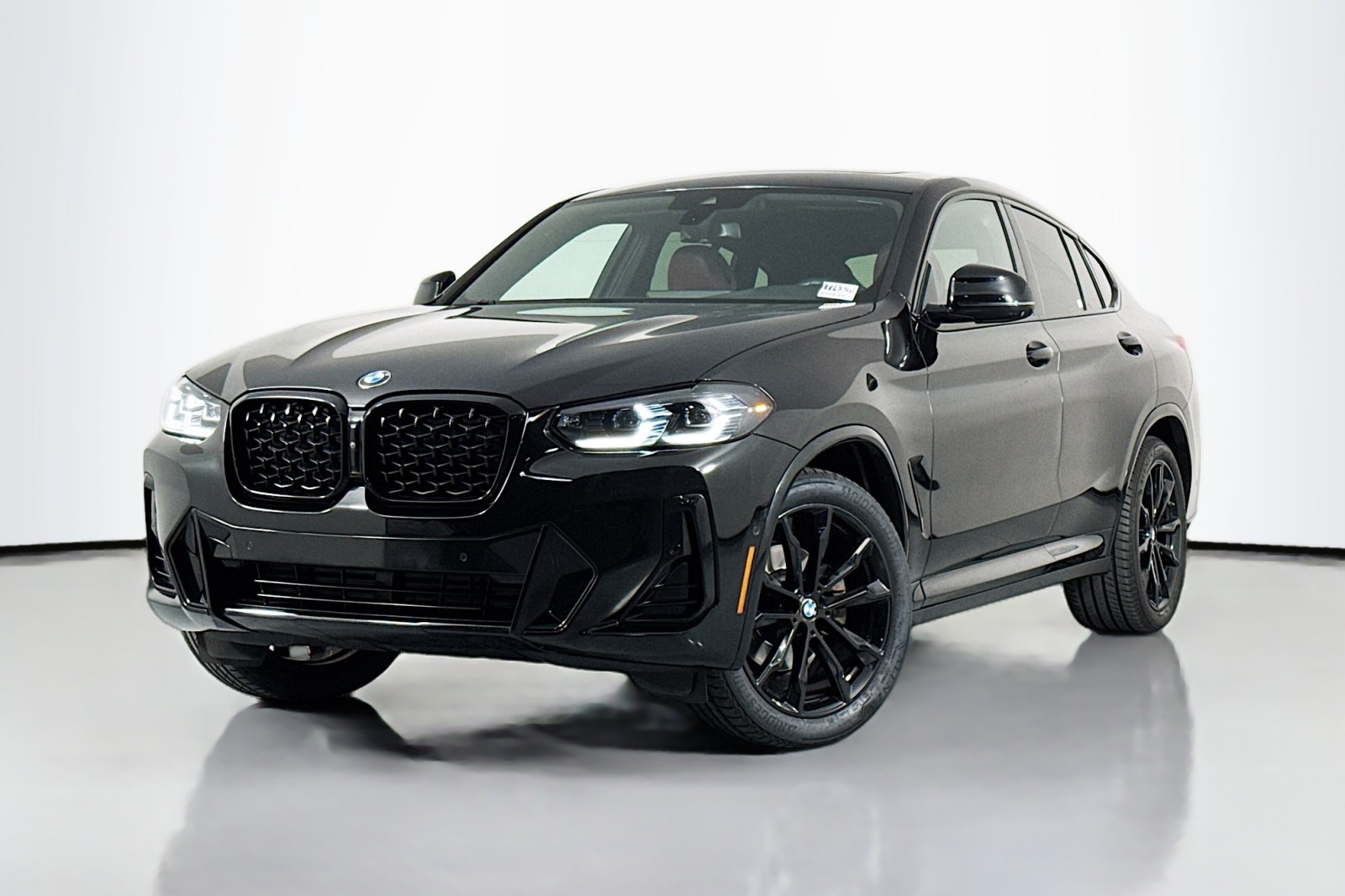 2023 BMW X4 30i's photo