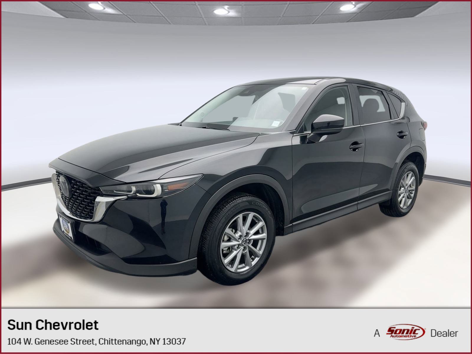 2022 Mazda CX-5 S Preferred package's photo