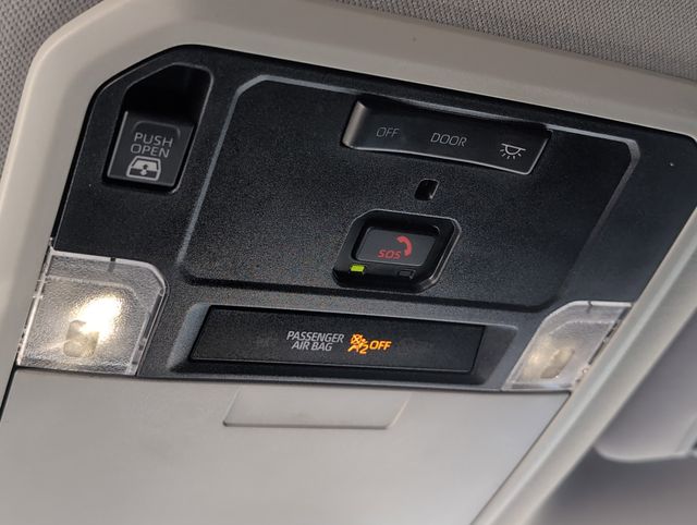 2024 Toyota Tundra SR5 CrewMax photo 12