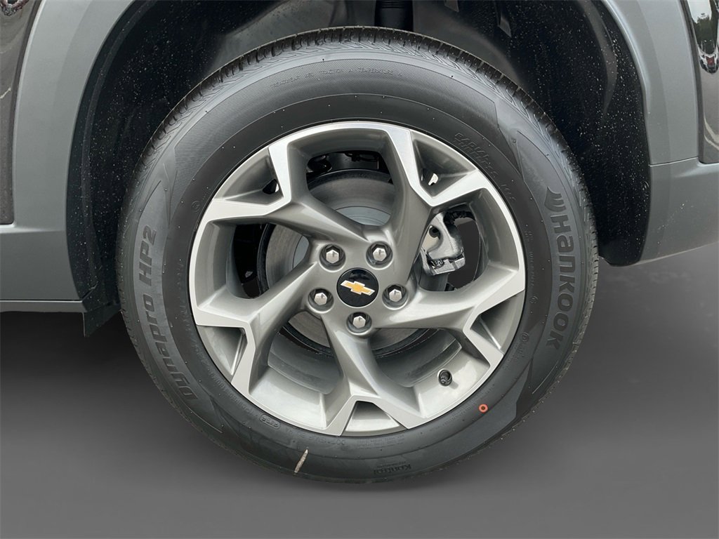 2026 Chevrolet Trax LT photo 7