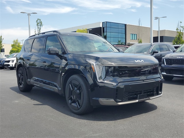 2026 Kia EV9 GT-Line photo 2