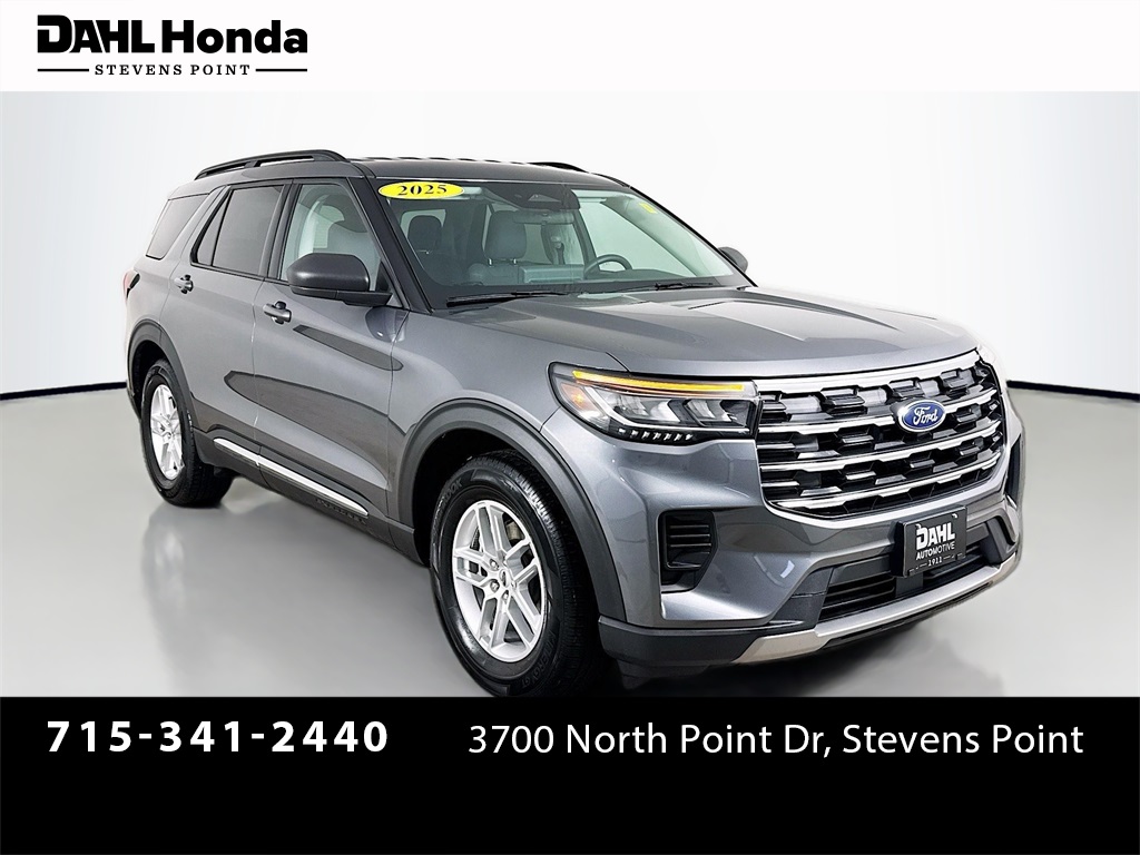 2025 Ford Explorer Active's photo