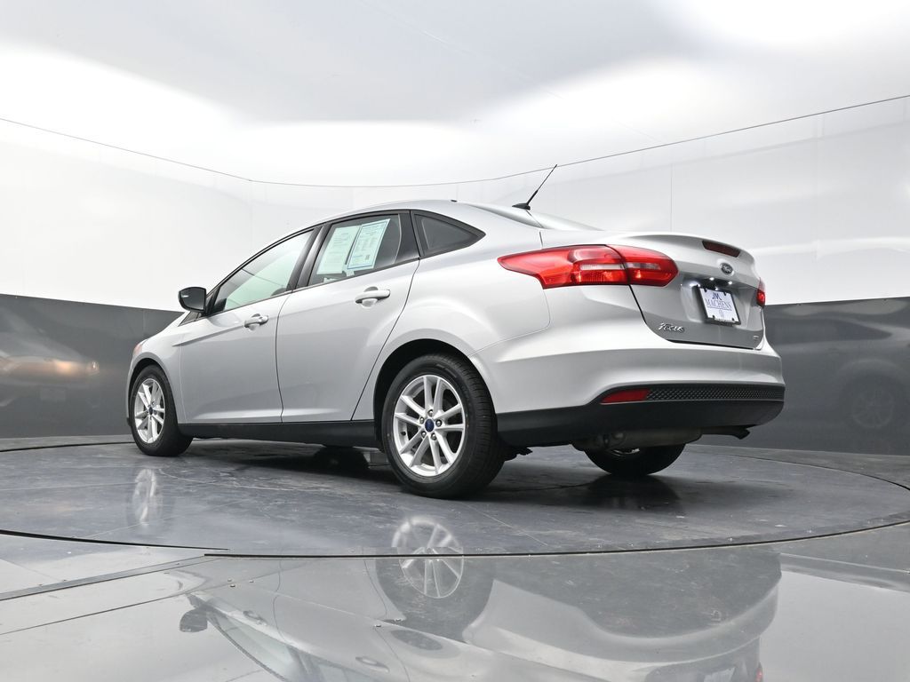 2018 Ford Focus SE photo 22