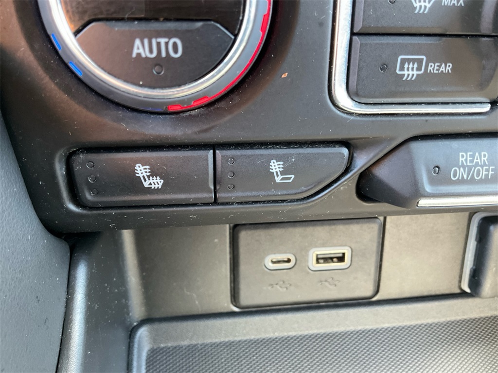 2022 Chevrolet Tahoe LT photo 21