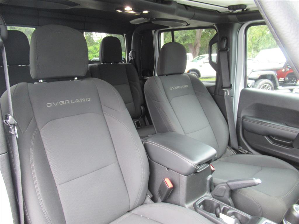 2022 Jeep Gladiator Overland photo 9