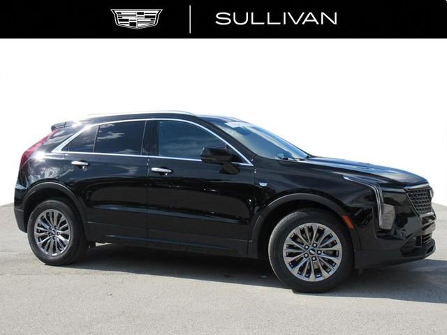 2025 Cadillac XT4 Premium Luxury photo 2