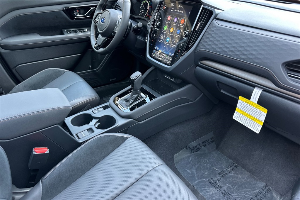 2025 Subaru Forester Touring photo 19