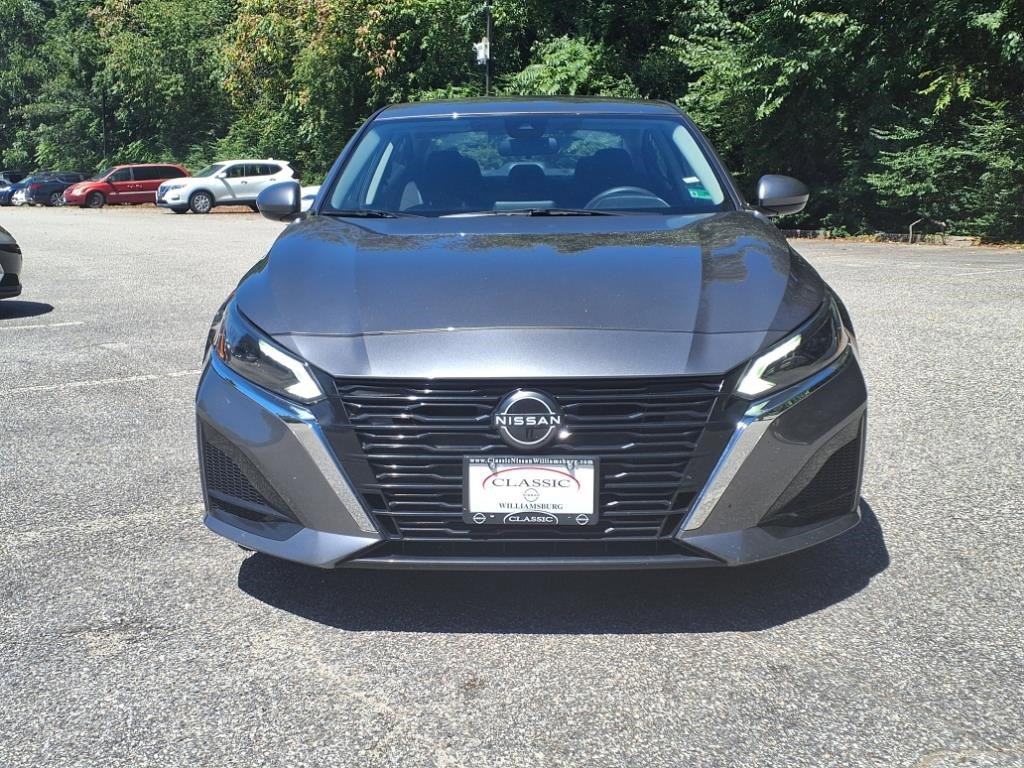 2023 Nissan Altima 2.5 SV photo 3