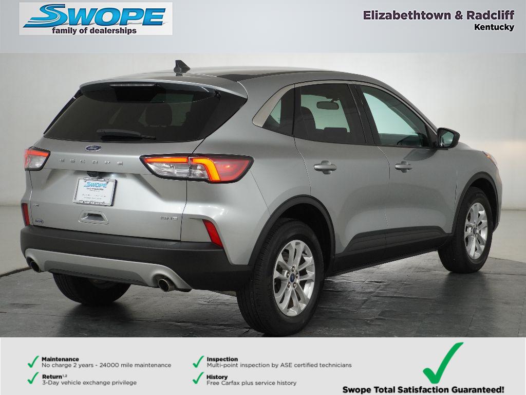 2022 Ford Escape SE photo 3