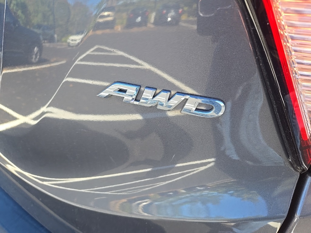 2017 Honda HR-V LX photo 6