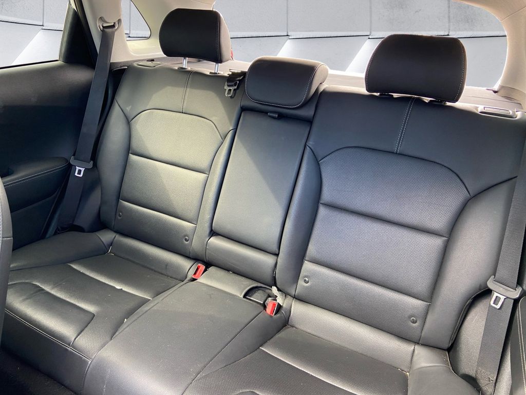2022 Kia Niro Plug-In Hybrid EX Premium photo 15