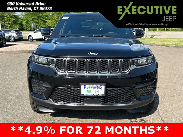 2025 Jeep Grand Cherokee Laredo photo 2