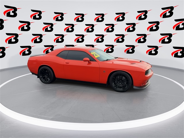 2023 Dodge Challenger R/T Scat Pack photo 2