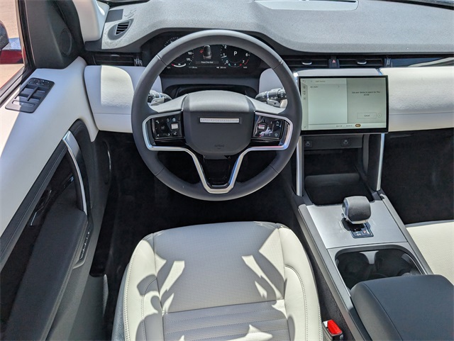 2025 Land Rover Discovery Sport S photo 7