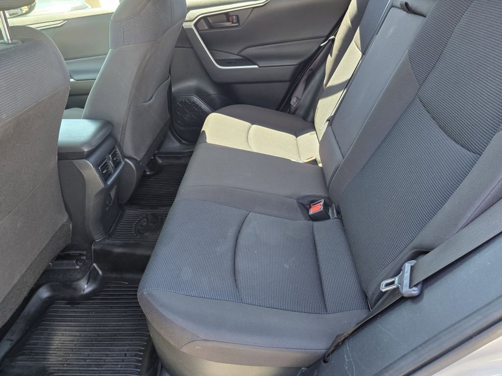 2022 Toyota RAV4 Hybrid LE photo 23