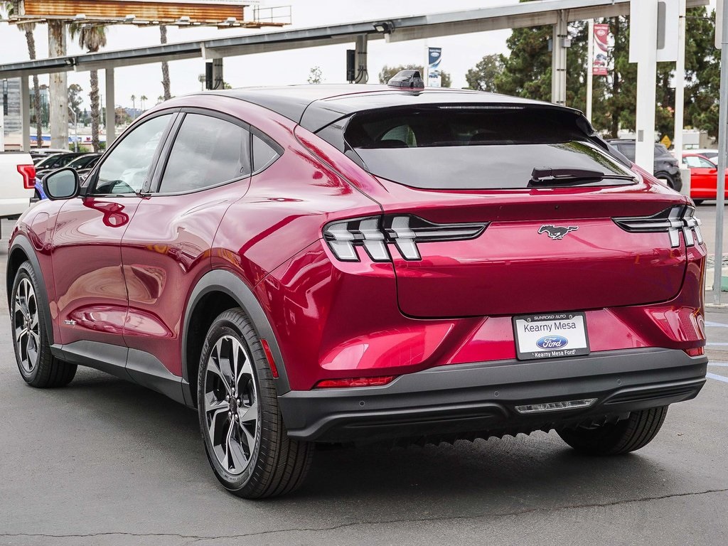 2025 Ford Mustang Mach-E Select photo 5
