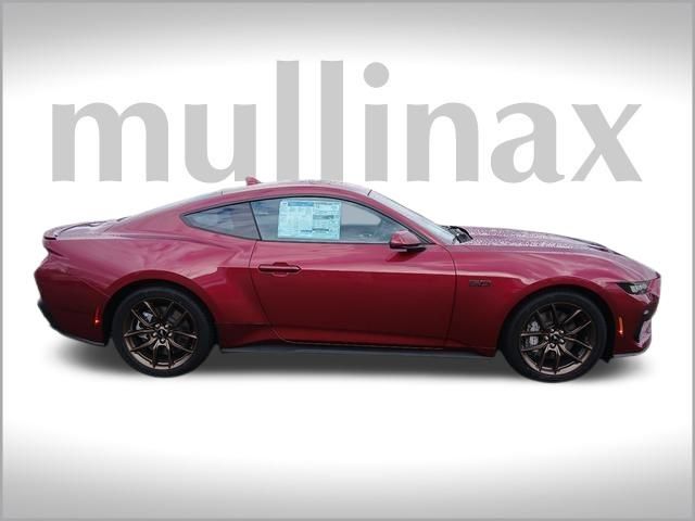 2025 Ford Mustang GT Premium photo 2