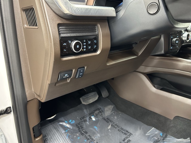 2025 Ford F-350 King Ranch photo 19