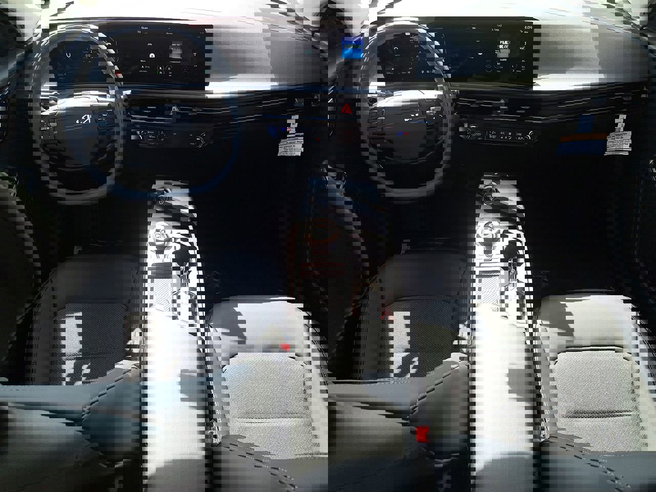 2025 Kia EV6 Light photo 15