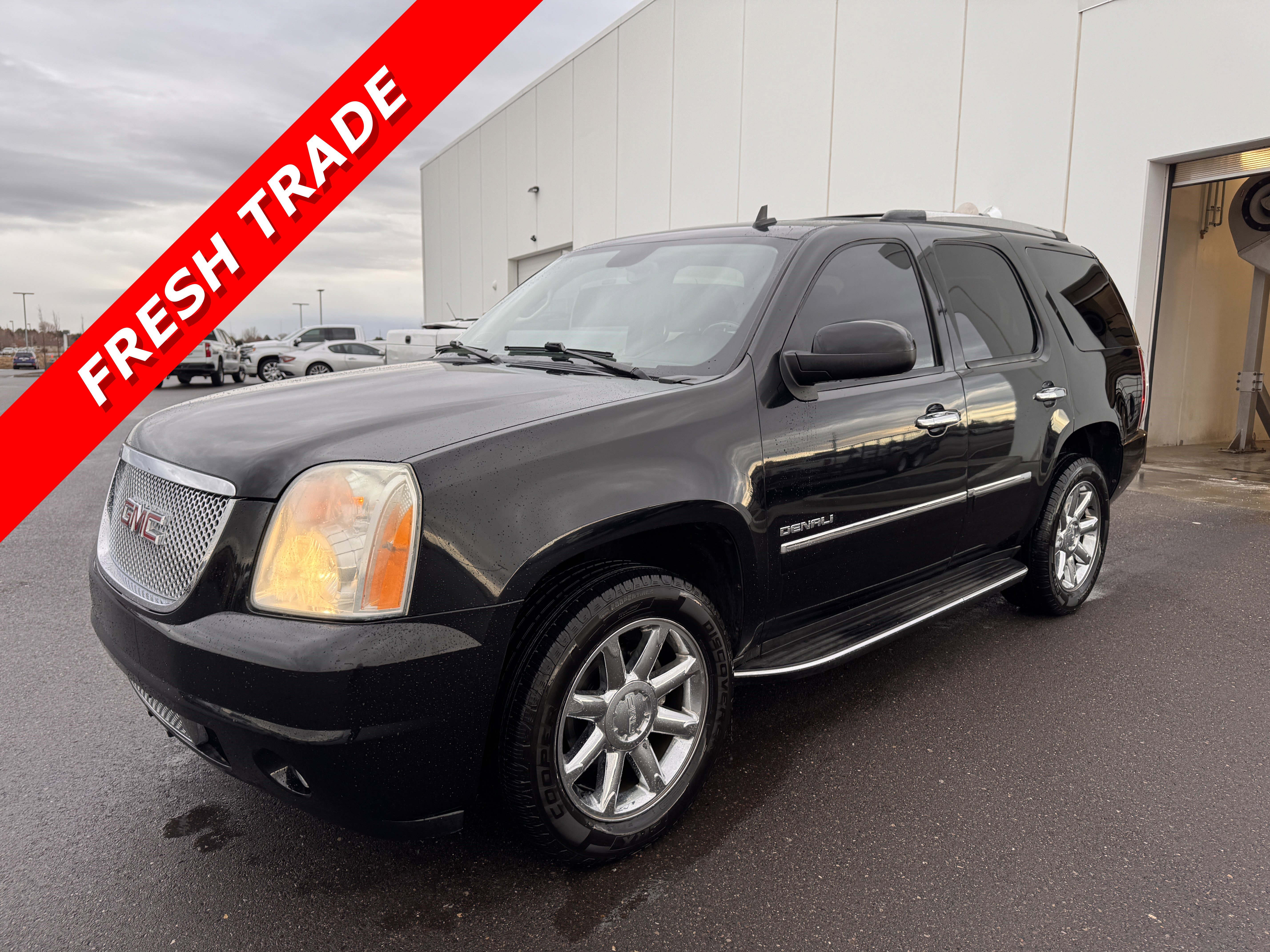 2011 GMC Yukon Denali's photo