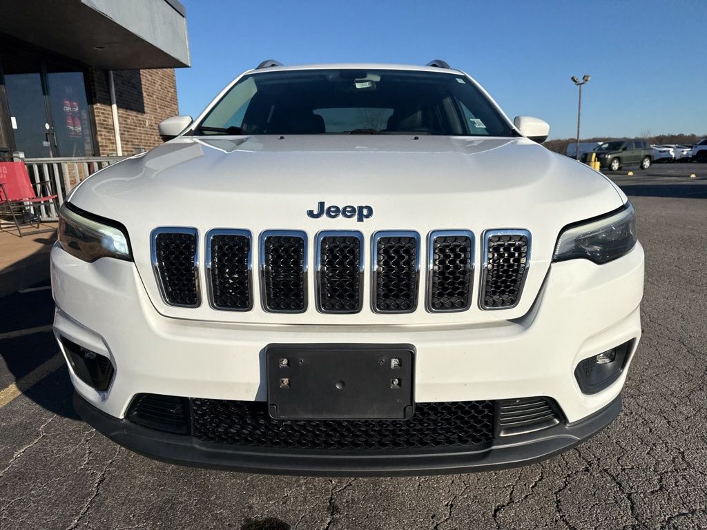 2019 Jeep Cherokee Latitude photo 2