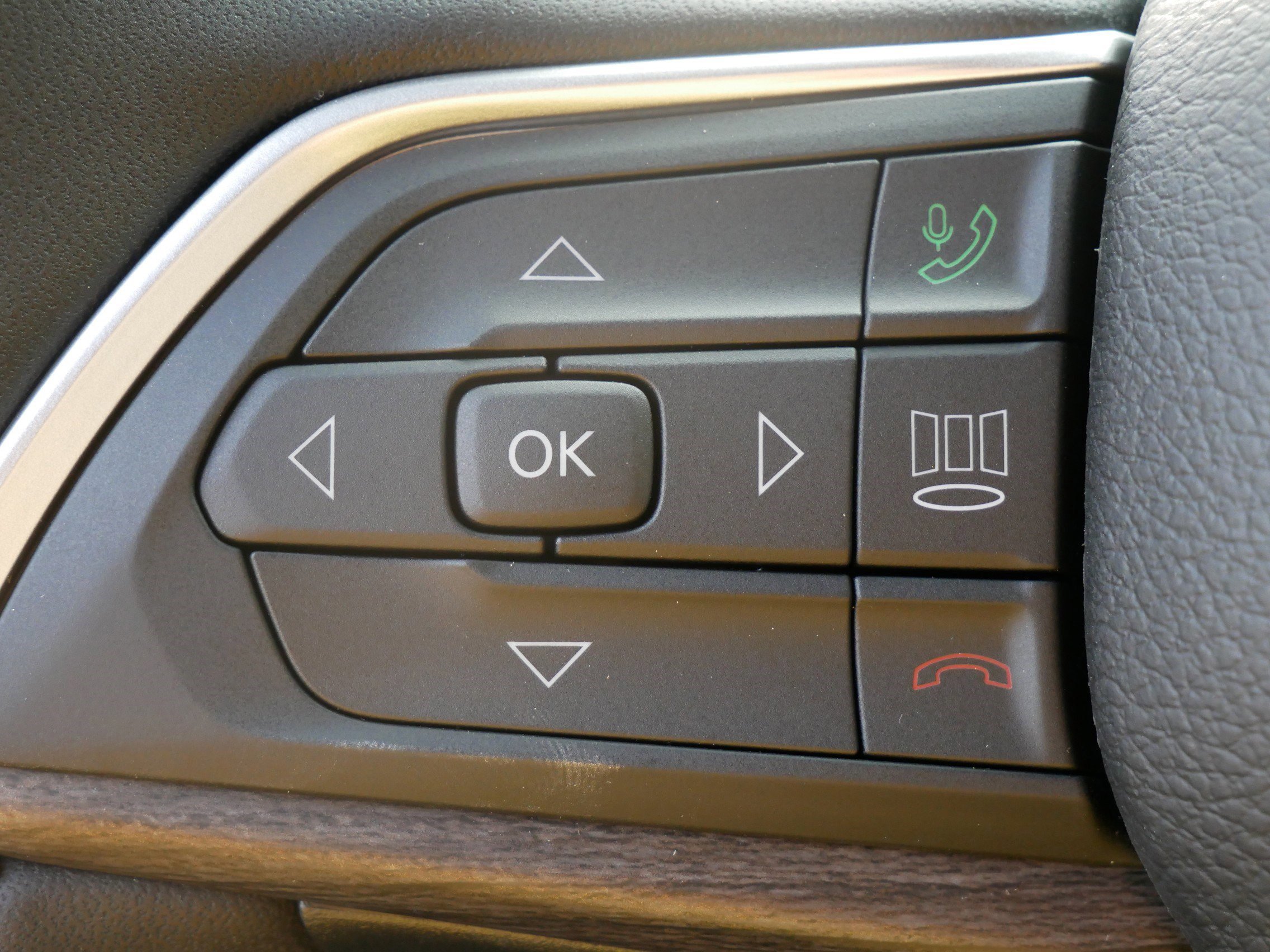 2025 Jeep Grand Cherokee Limited photo 14