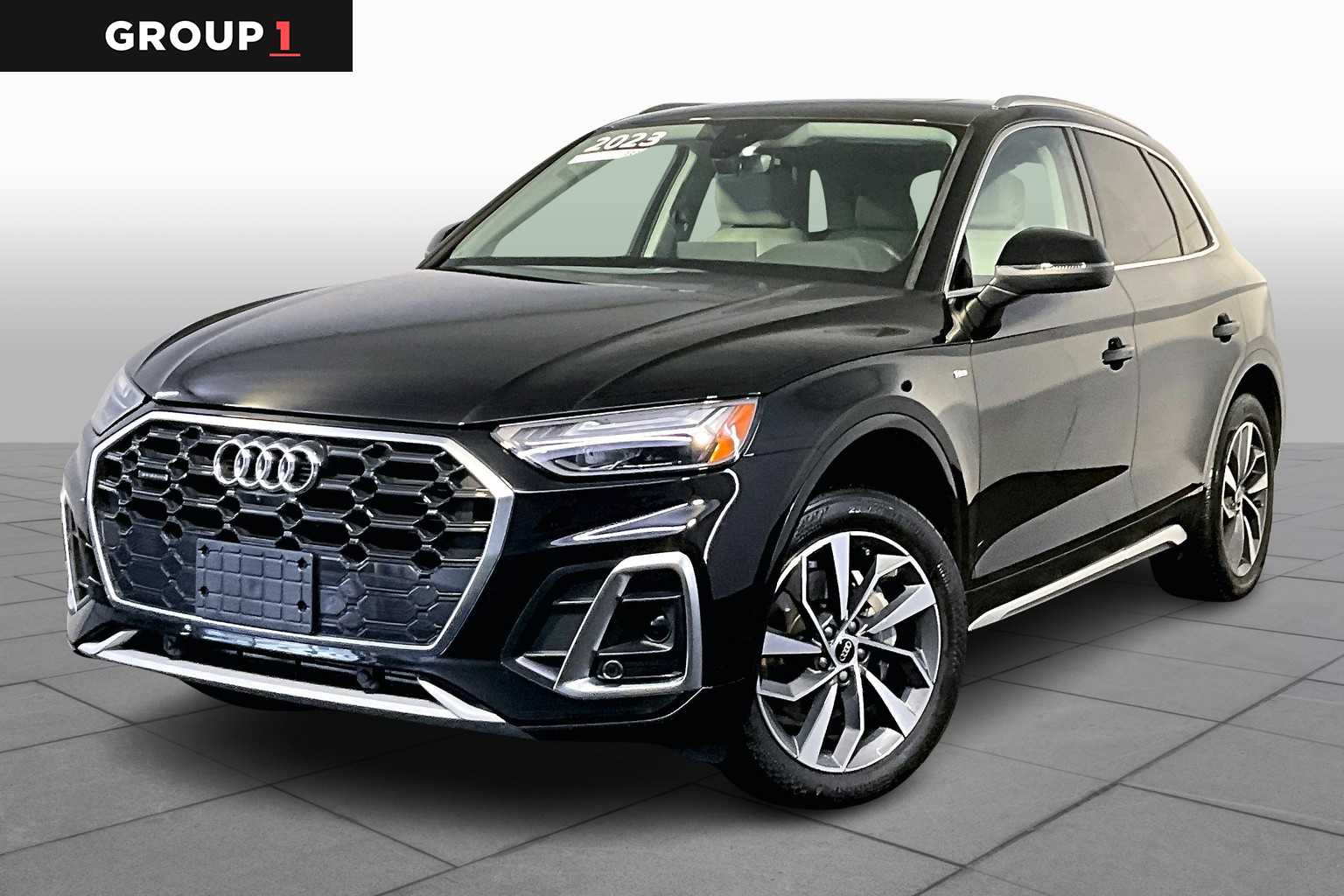 2023 Audi Q5 Premium Plus's photo