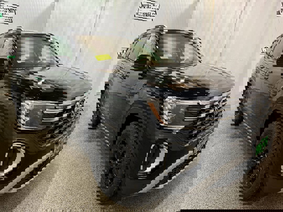 New 2025 Deep Black Pearl Volkswagen 2.0T Peak Edition image 1