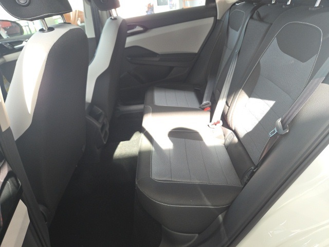 2025 Volkswagen Taos S photo 10