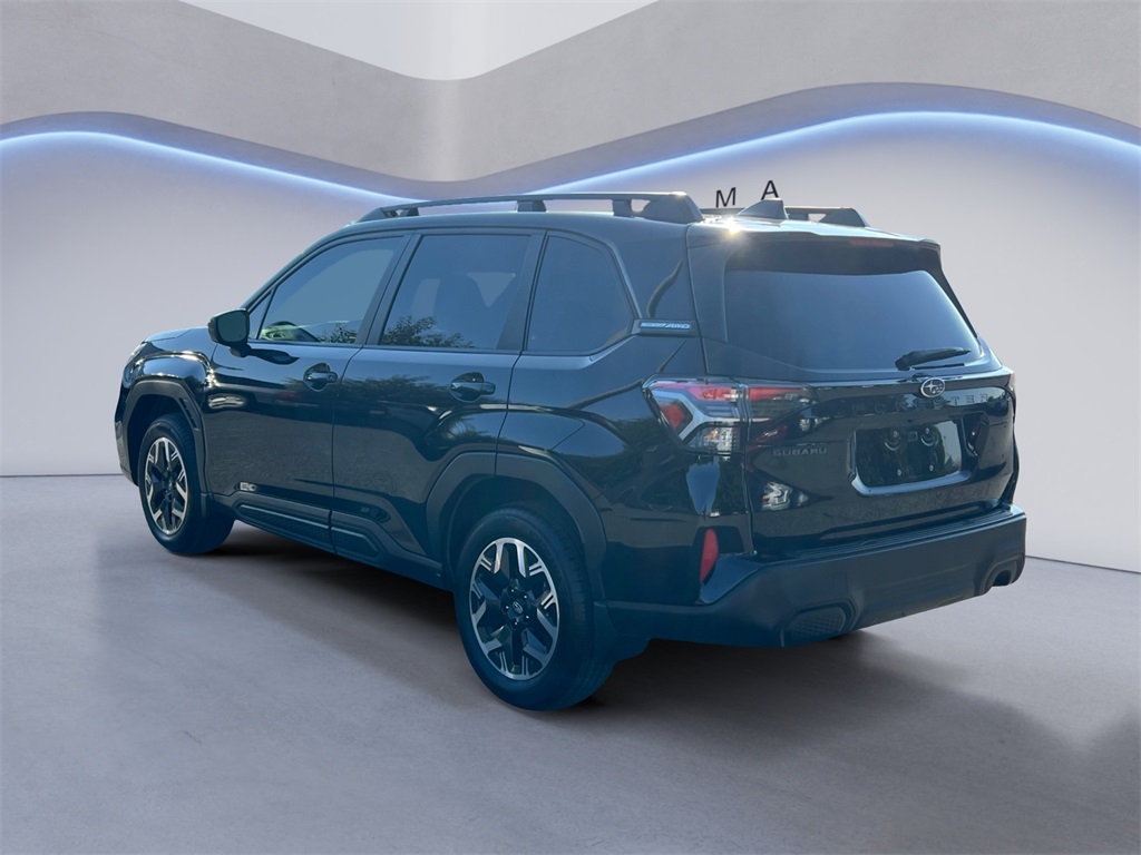 2025 Subaru Forester Premium Base photo 2