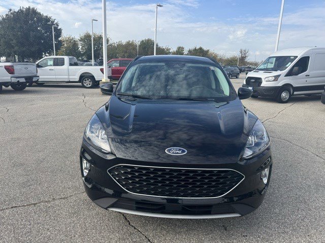2022 Ford Escape SEL photo 2