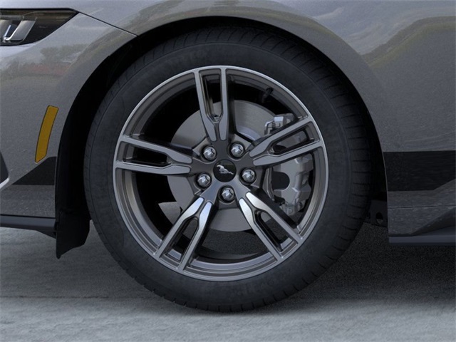 2025 Ford Mustang EcoBoost photo 18