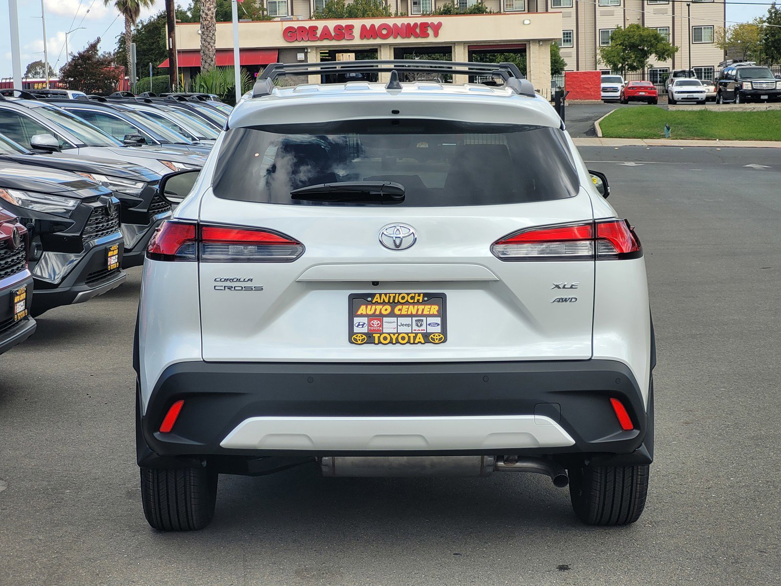 2026 Toyota Corolla Cross XLE photo 4