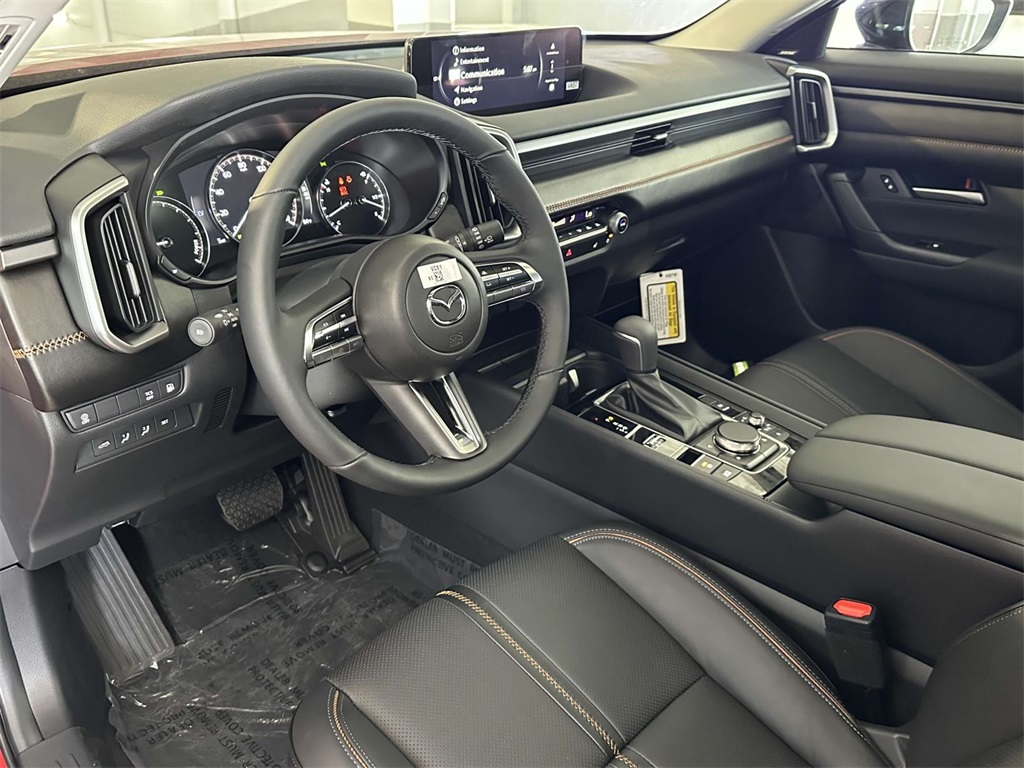 2025 Mazda CX-50 Premium photo 2
