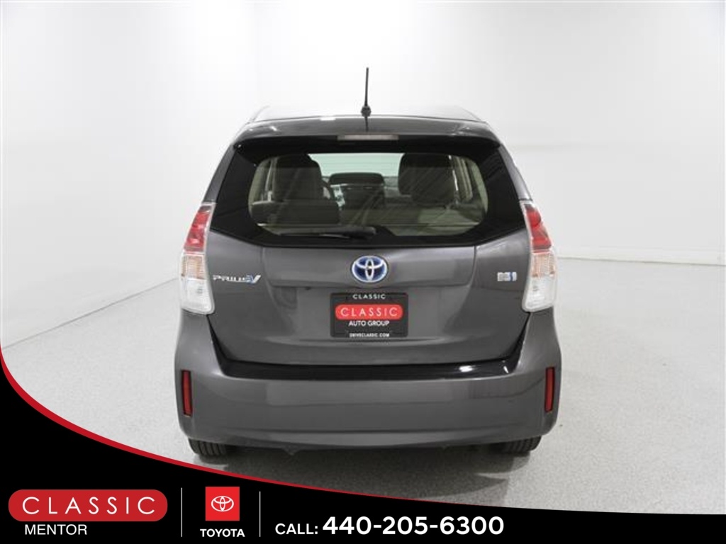 2017 Toyota Prius V Two photo 22