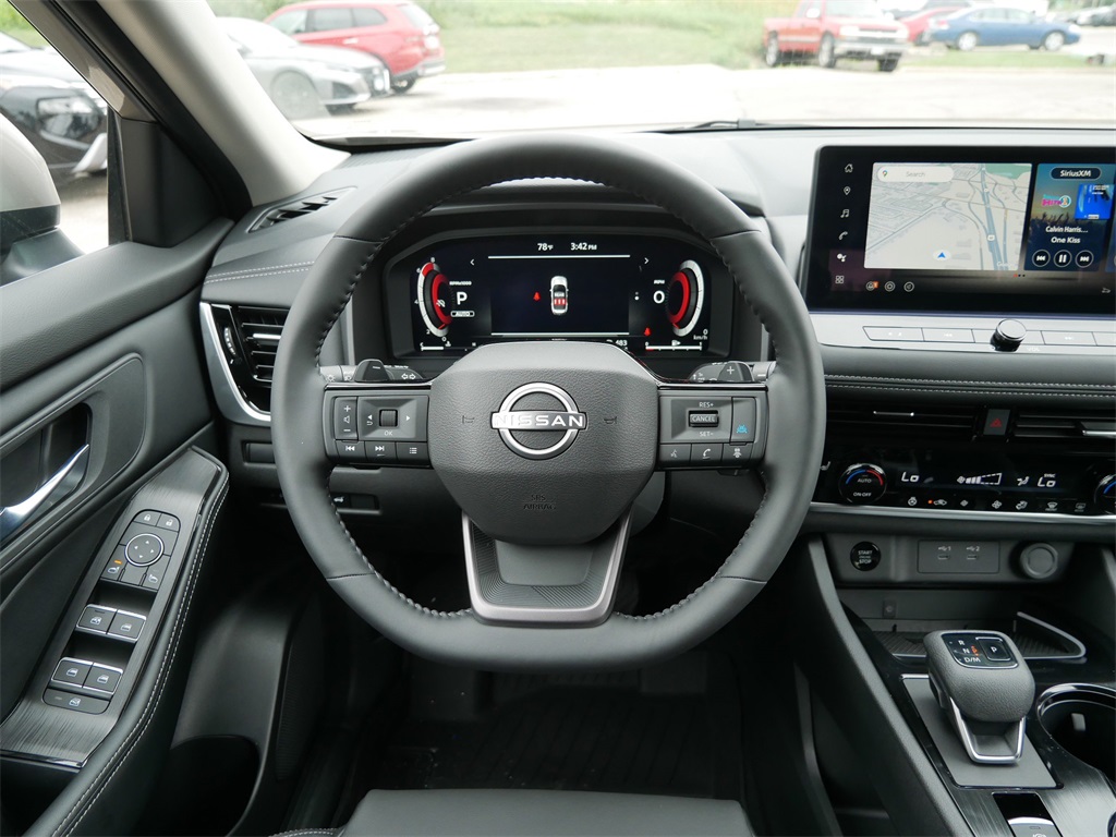 2025 Nissan Rogue SL photo 12